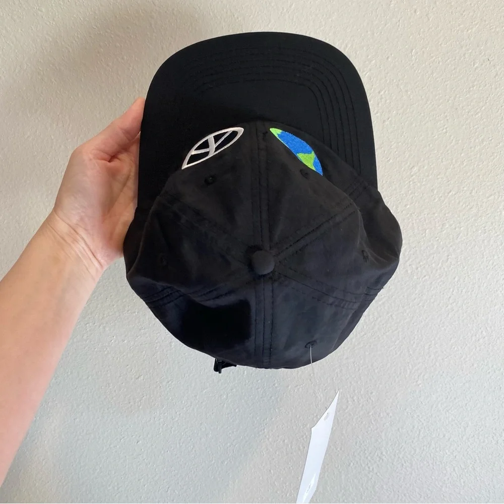 NWT Boss Dog World Peace Hat Nylon Buckle- Black Earth Peace Sign